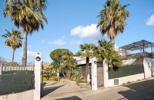 Villa a 300 Mt. dal Mare (Magaggiari) con campo da tennis - Foto 62