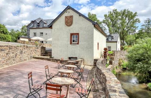 Cozy Home In Irrhausen With Sauna - Foto 1