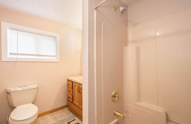 Cabin at Slope's Edge - Photo 19