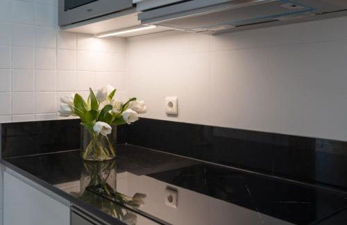 Vivienda con zona de trabajo, piscina y parking - Foto 9