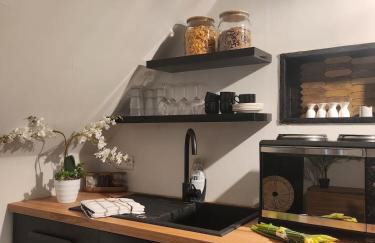 ADULT ONLY relax escape apartment hottub - Foto 21