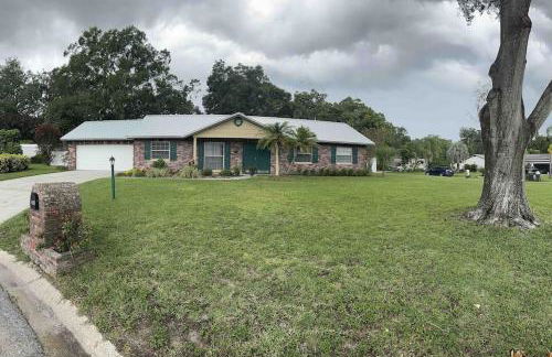 Lake Valrico's Camelot Court with HEATED POOL & access to private lake - Foto 3