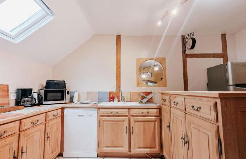 Gîte unique dans propriété historique avec musée, proche Châteauroux, 4 chambres, cheminée, fibre, parking. - FR-1-591-49 - Foto 11