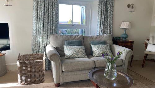 Beautiful family home, sea views, large garden - Foto 5