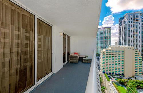 Lovely condo with city & ocean views. Sleep up to 6 people! - Foto 25