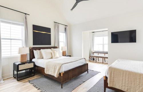 The Ashland House - Stylish Design, Backyard Oasis - Foto 46