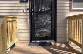 Cozy Lake House with Fireplace, Views, Close to Skiing! - Foto 19