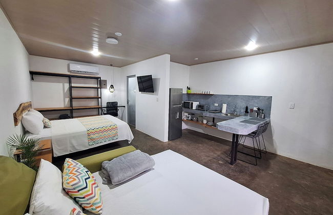 Nomad Living CR - Photo 3