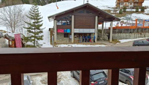 DUPLEX 50 m2 aux pieds des pistes les saisies hauteluce et contamines montjoie 6 personnes 1 chambre et un coin nuit - Foto 2