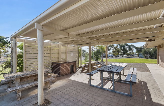 Port Broughton Tourist Park - Photo 50