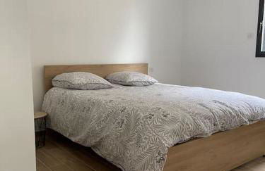 Appartement RDC avec grande terrasse et parking - Foto 8