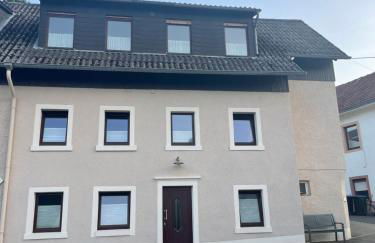 Charmanter Altbau in Ortskernlage - Foto 2