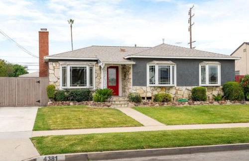 Stunning Retro Beach Oasis, Dual Living, Pool - Foto 1