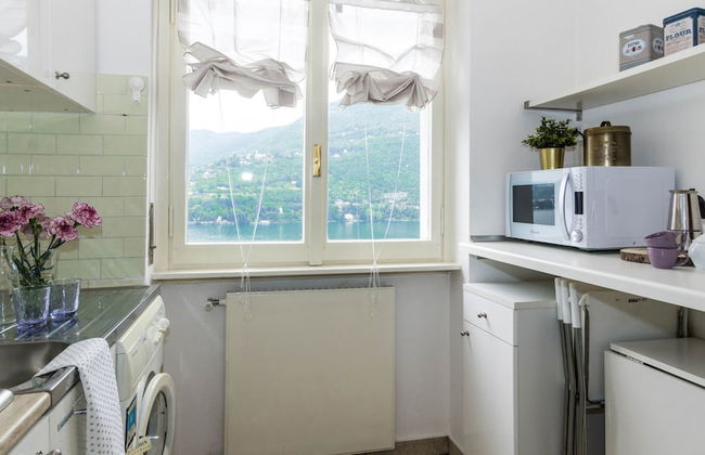 JOIVY Garden Oasis: 1BR Apt w/ Balcony & Parking - Foto 4