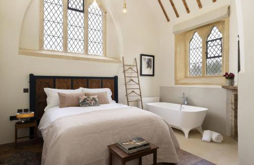 The Old Mission Church - Photo 20