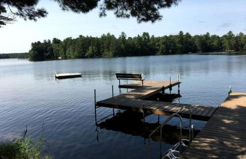 Charming Lakeside Lodging in Minocqua Perfect for a Nature Escape in Wisconsin - Foto 42