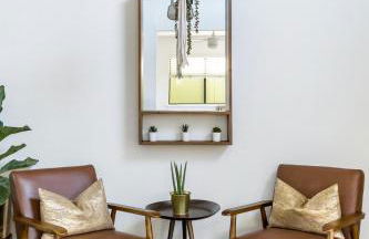 Silver Triangle Oasis with Verdant Backyard - Foto 5