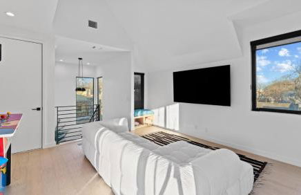 New 6 BR, 4.5B, Pool, Hot Tub, Cold Plunges, Outdoor Sauna, Bar, 9 TVs - Foto 35