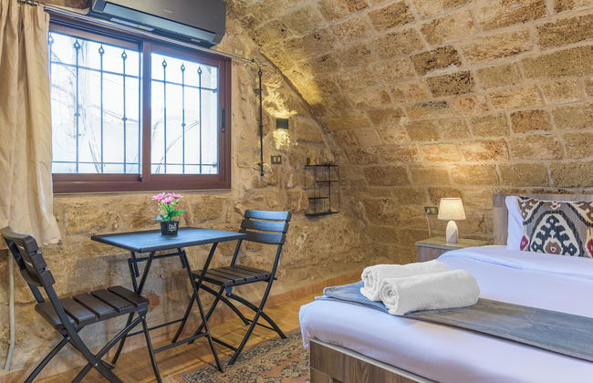 Timberwood Studio in Batroun - Photo 9