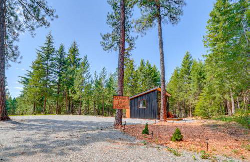 8 Mi to Farragut State Park Wooded Cabin Escape! - Photo 23