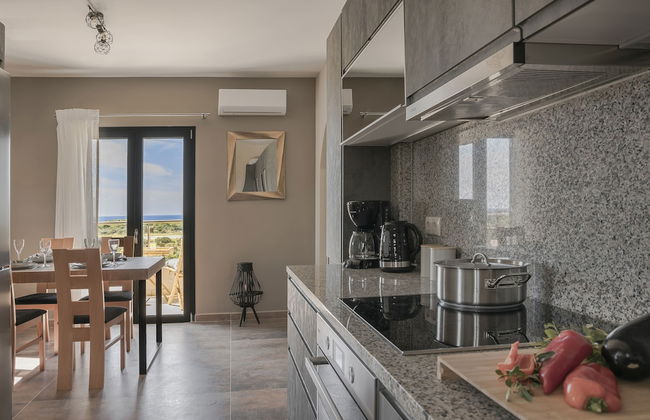 Queen Bee Residence - Photo 19