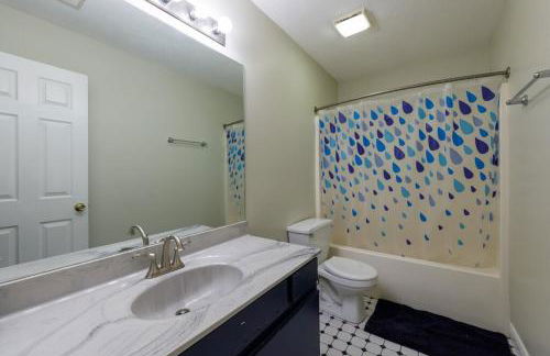 Cozy Retreat 3bdrm 2bath house with deck - Foto 40