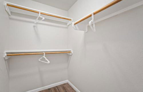 12D- In-unit Washer & Dryer - Free Parking - Fast Wi-Fi - Foto 27