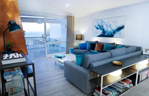 Beachhouse GALORE - Photo 13