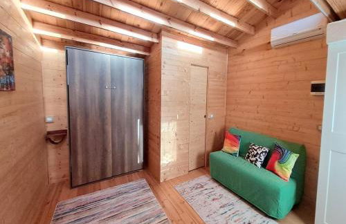 village holiday house with a pool - Photo 8