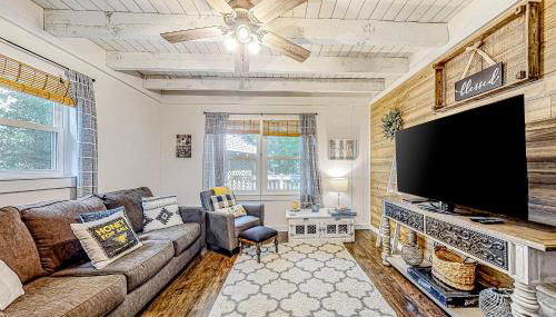 Honey Bear Hideaway - Photo 2