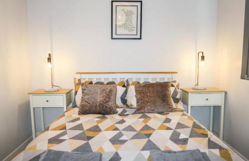 Riverside Chalet in heart of Lampeter, West Wales - Foto 18