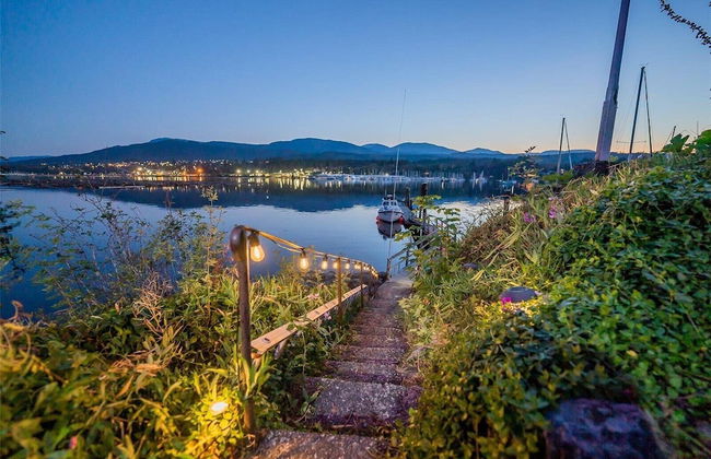 Suite at Trails End Beach House - Photo 21