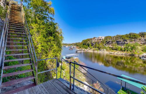 Waterfront Lake Travis Luxury Home with Large Deck! - Foto 33