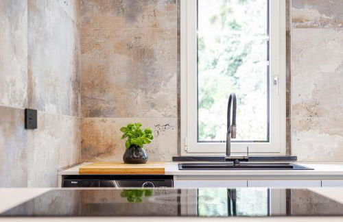 Eclipse #1 - Photo 22