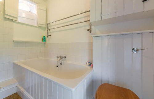 Field Row - Photo 24