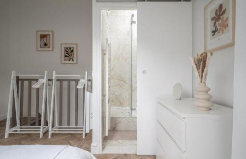 La Versaillaise Bucolique - Stationnement privatif - Proche Gare Chantiers - Foto 11