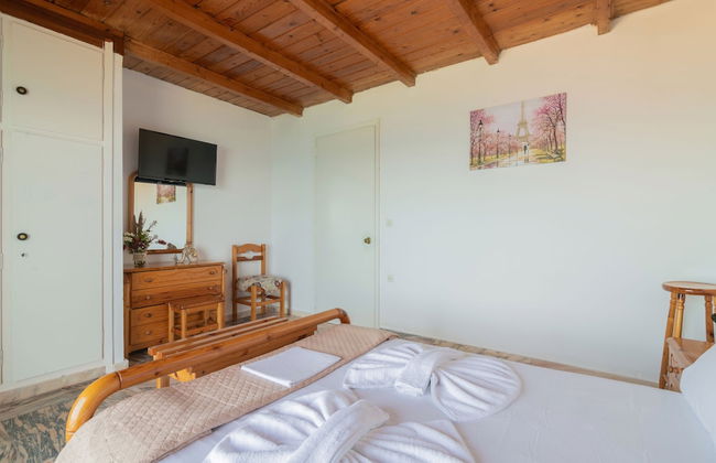 Agnadi Sea View Apartments - Photo 15