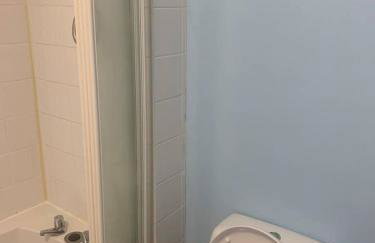 House - Sleeps 4 with Cozy Fireplace - Foto 37