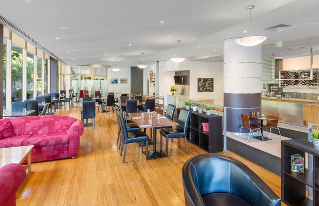 Nesuto Canberra - Foto 31