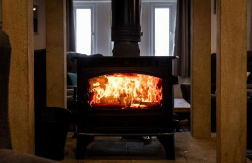 New Hobbit, stunning views, sleeps 42, Bar, Hot Tub - Foto 46