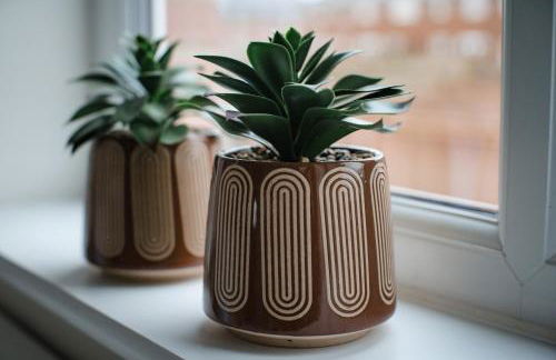 Leeds 4-bed house - hot tub, parking & games - Foto 31