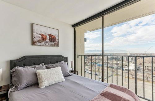 Downtown Stylish Cozy Vibe Work Area Free pkg Gym - Foto 12