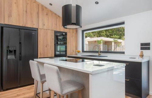 Villa Florinda with Pool and Prime Location near Split - Photo 44