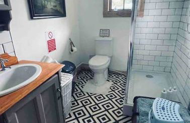 Spacious Cabin with Private Hot Tub, and Private Pool, in 5 Acres - intimate Special stay For 2 Adults - plus 1 child under 2 and up to 2 dogs stay for free - Foto 28