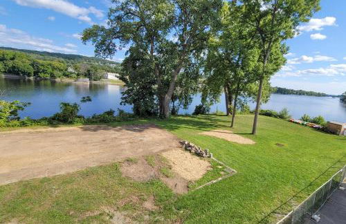Canal-Front Waterford Apartment on Hudson River - Foto 21