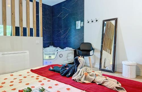 Love Room avec jacuzzi & lit King Size - Foto 4