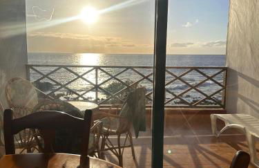 Max Neptuno 1st Line Beach Ocean View Apartment - Foto 2