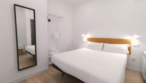 Apartamentos La Brava by gaiarooms - Photo 3