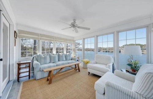 6 BD Smith Mountain Lakefront Escape sunset - Foto 30