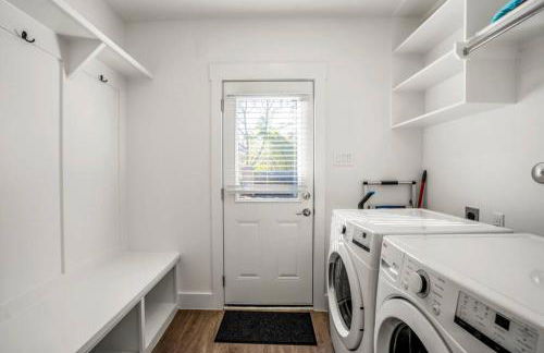 Pythagoras Place at East End Revitalized - Foto 13